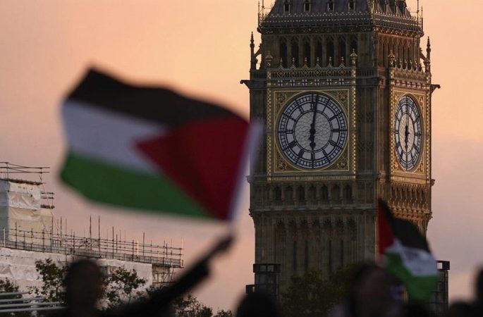 Seribu Petugas dari Seluruh Inggris Dikerahkan Amankan Aksi Pro-Palestina