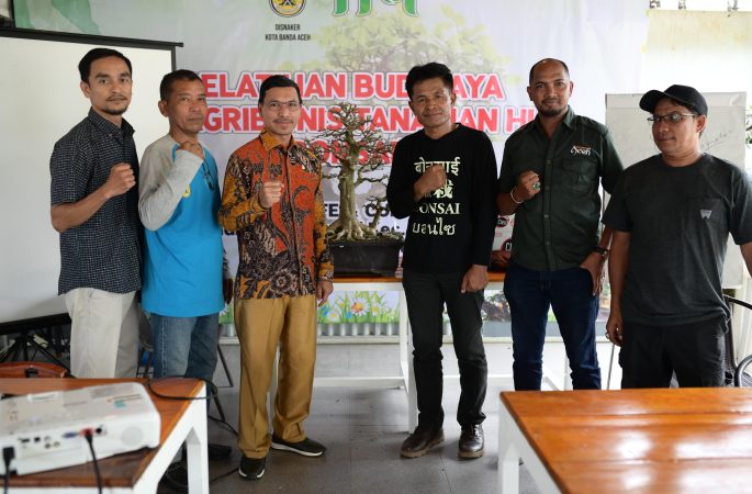 Ketua DPRK Harap Tanaman Bonsai Jadi Potensi Ekonomi Kreatif Baru di Banda Aceh