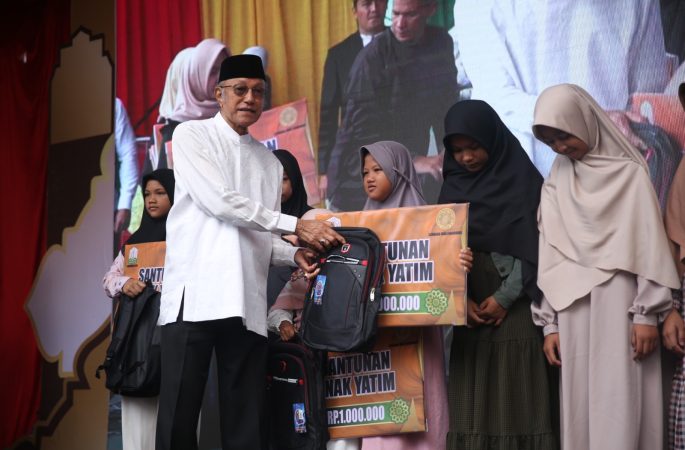 Gelar Maulid Akbar, Wali Nanggroe Aceh Santuni 250 Anak Yatim