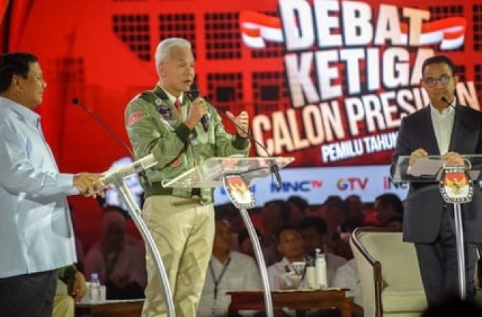 Anies dan Ganjar Kompak Serang dan Berusaha Degradasi Elektabilitas Prabowo