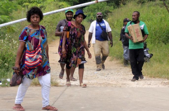 Warga Papua Nugini Antri Bahan Bakar Usai Deklarasi Masa Darurat