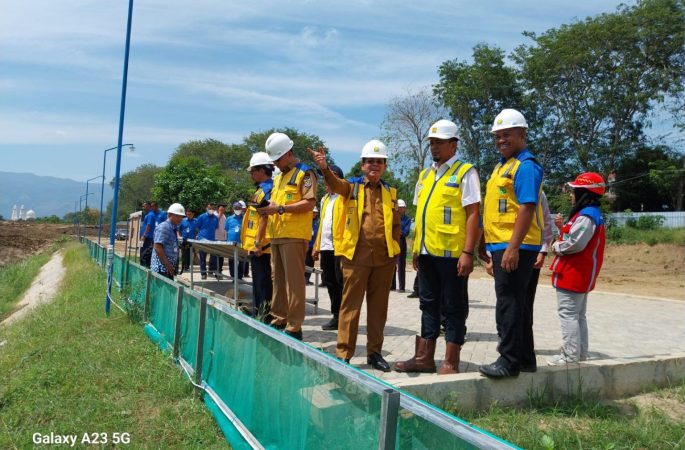 Pj Wali Kota Banda Aceh Tinjau Proyek Rehabilitasi Bendungan Karet