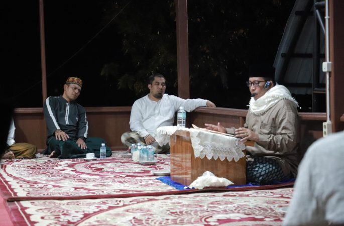 Halaqah Malam Jumat di Meuligoe, Abah Junaidi Bahas Seputar Puasa Ramadhan