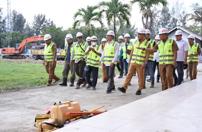 Jelang PON Aceh-Sumut Komisi III DPRK Banda Aceh Tinjau Renovasi Stadion H Dimurthala