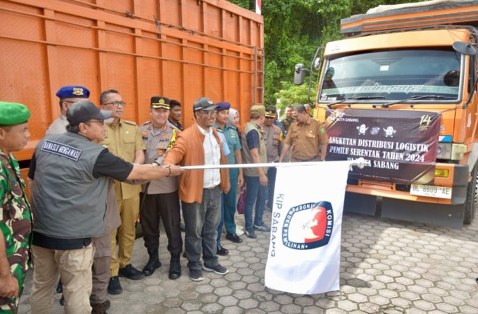 Pj Wali Kota dan Forkopimda Sabang Lepasan Logistik Pemilu 2024