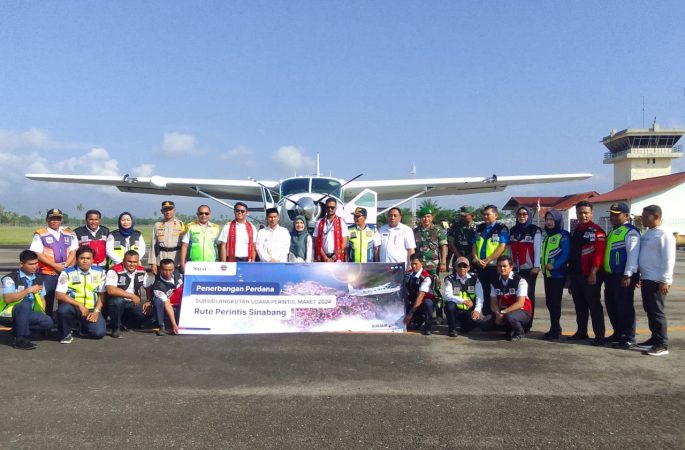 Pj Bupati Aceh Tenggara Resmikan Penerbangan Perdana Susi Air