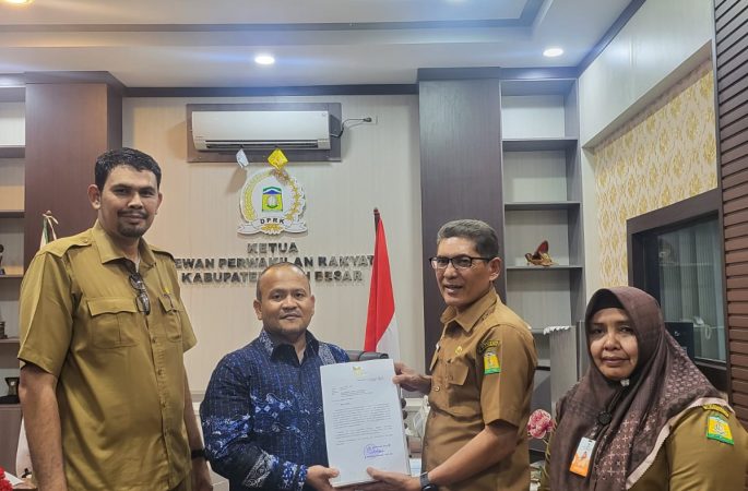 Ketua DPRK Iskandar Ali Terima Dokumen LKPJ Bupati Aceh Besar Tahun 2023