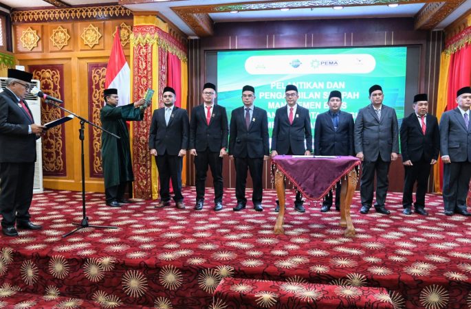 Pj Gubernur Aceh Lantik Manajemen BPKS dan Anggota Direksi PT PEMA