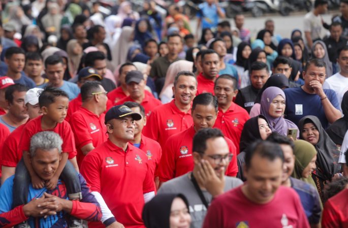 Meriahkan HUT ke-59 Kota Sabang, Ribuan Warga Antusias Ikuti Jalan Santai