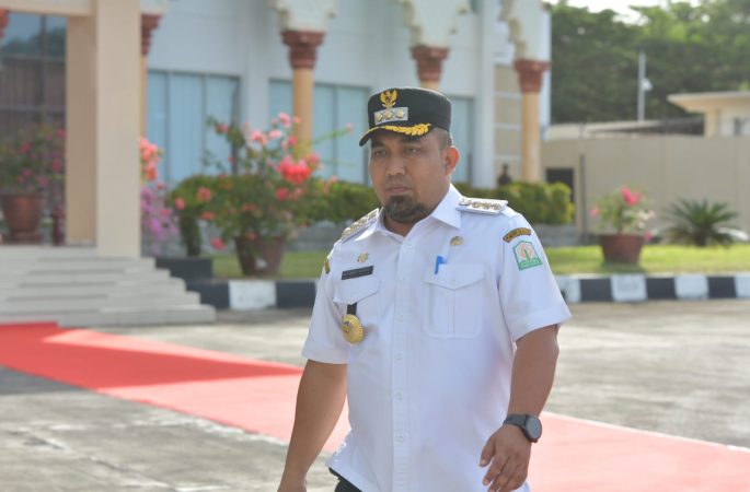 Pj Bupati Aceh Besar Insruksikan BPKD Bayar Gaji ke-13 Sebelum Idu Adha