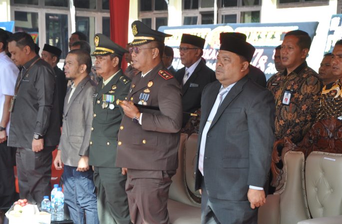 Wakili Pj Bupati, Sekda Sulaimi Hadiri Apel Hari Bhayangkara ke-78 di Mapolres Aceh Besar