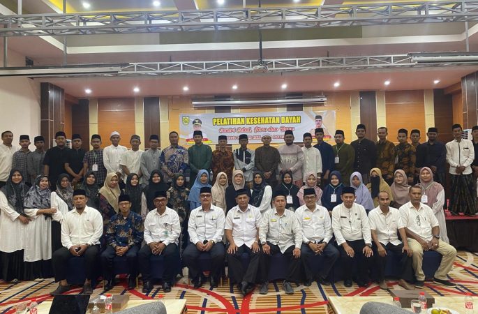 43 Santri dan Guru Dayah mengikuti Pelatihan Kesehatan