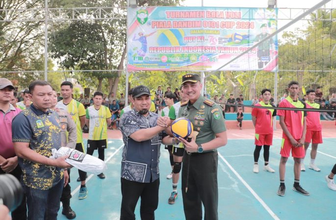 Pj Bupati Iswanto Apresiasi Turnamen Voli Piala Dandim 0101/KBA