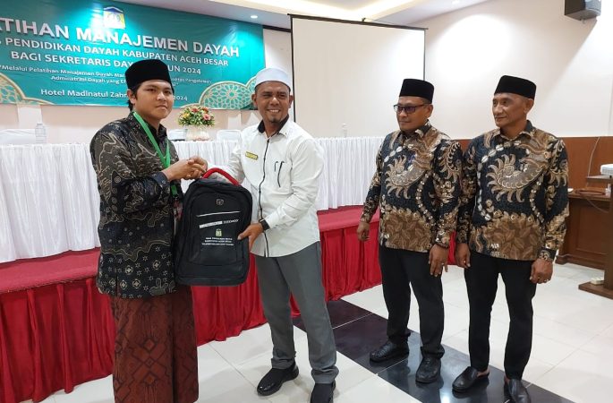 Disdik Dayah Aceh Besar Gelar Pelatihan Manajemen Dayah Bagi Sekretaris dan Bendahara Dayah