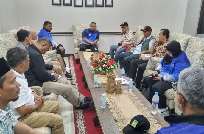 Gandeng PT SBA, Pemkab Aceh Besar Bangun Sumur Pompa di Masjid dan Meunasah