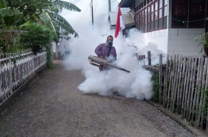 Cegah DBD, Puskesmas Lhoknga Fogging di Beberapa Gampong