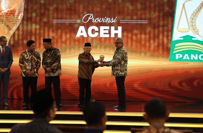Jangkauan Layanan JKN Aceh Merata, Pemerintah Aceh Terima Penghargaan Universal Health Coverage