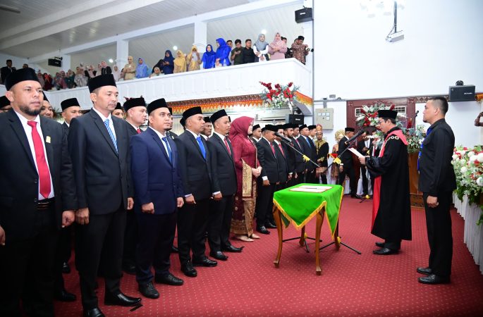 Ketua PN Jantho Lantik 40 Anggota DPRK Aceh Besar