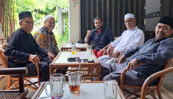 Dukungan Abati Seulimum ke Mualem – Dek Fad, Cagub dan Cawagub Aceh