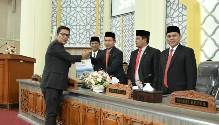 Pandangan Akhir Fraksi PAN DPRK Banda Aceh Terhadap Raqan Perubahan APBK TA 2024