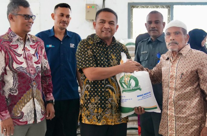 Pemko Sabang Salurkan Bantuan Cadangan Beras Pemerintah Tahap 3 untuk 2.179 KPM