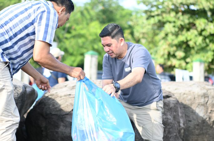 Sambut PON XXI, Dinas Perhubungan Kota Banda Aceh Gelar Gotong Royong di Makam Syiah Kuala