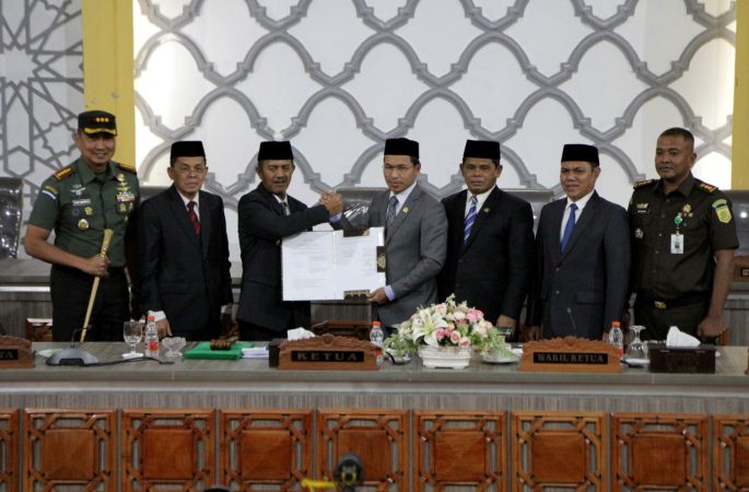 Dandim 0101/KBA Hadiri Rapat Paripurna DPRK Banda Aceh Bahas Perubahan APBK 2024