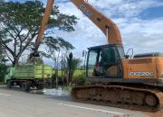 Jelang Gelaran PON XXI, DLH Aceh Besar Tangani Saluran Blang Bintang