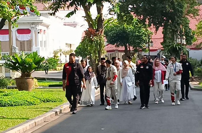 Pawai Atlet Olimpiade Paris 2024 Tiba di Istana Kepresidenan