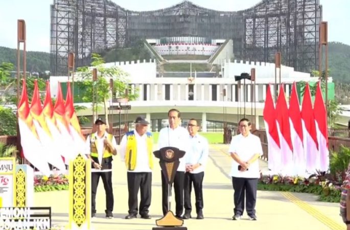 Jokowi Resmikan Plaza Seremoni Sumbu Kebangsaan di IKN
