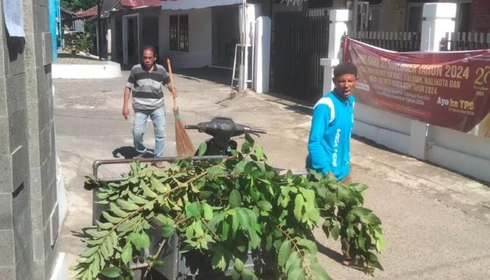 Warga Gampong Mibo Gotong Royong Sambut Maulid Nabi dan PON XXI Aceh-Sumut 2024