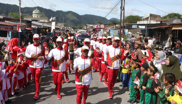 Meriah Sambutan Kedatangan Api PON XXI di Bener Meriah