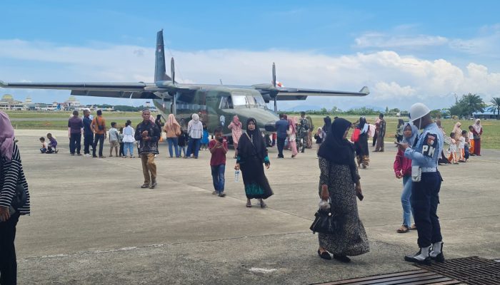 Venue Terjun Payung PON XXI Aceh-Sumut 2024 Dipadati Pengunjung