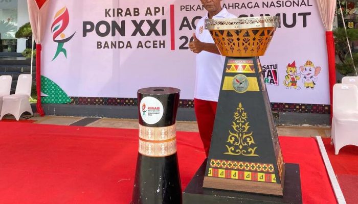 Camat Mustafa Ajak Warga Dukung Kecamatan Meuraxa pada Festival Nobar Open Ceremony PON
