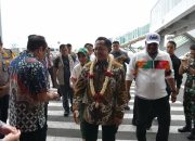 Pj Gubernur Safrizal bersama Agus Fathoni Jemput Kedatangan Mendagri di Bandara Kualanamu