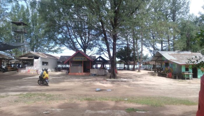Pasca PON XXI, Pantai Lampuuk Sepi