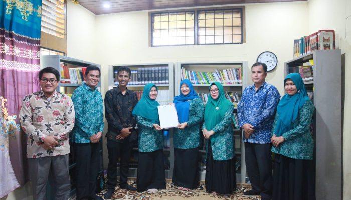 Pj Ketua TP PKK Cut Rezky Kunjungi Gampong Juara Gelari Pelangi Aceh Besar