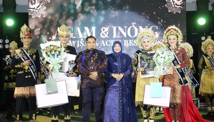 Pj Bupati Iswanto Nobatkan Faiz dan Tasya Sebagai Agam Inong Aceh Besar 2024