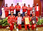 Pj Gubernur Safrizal Luncurkan Jersey Atlet Kontingen Aceh PON XXI
