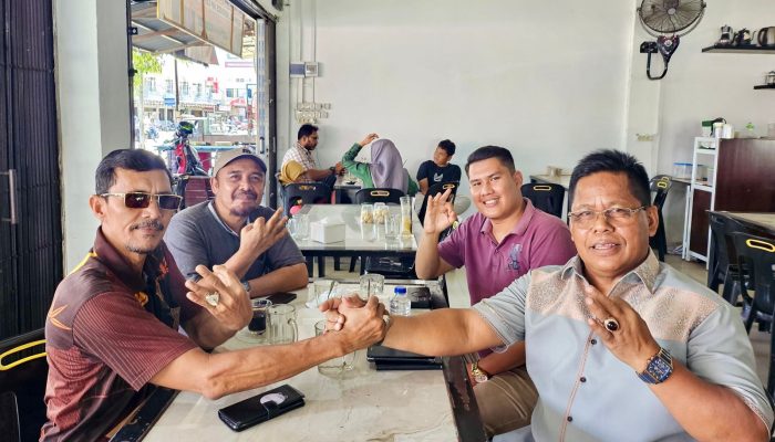 Keuchik Fauzan Ajak Relawan All Out Menangkan AMIN di Banda Aceh