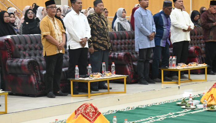 Wakili Pj Bupati, Kadisdik Dayah Aceh Besar Hadiri Maulid Nabi Muhammad SAW IKAMADYA dan HIPELMABDYA
