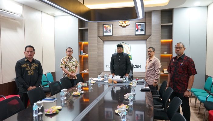 Pj Gubernur Safrizal Ikut Rakor Bersama Mendagri dan Menaker Terkait Isu PHK-Penetapan UMP