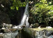 Pesona Air Terjun Alue Putek Pidie