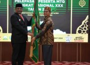 Pj Gubernur Safrizal Lepas Kafilah Aceh Berlaga ke MTQ Nasional ke-30