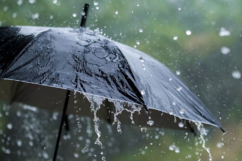 Masyarakat Diminta Waspadai Hujan Lebat Disertai Angin Kencang dan Petir