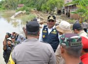 Pj Gubernur Safrizal Tinjau Langsung Lokasi Banjir di Aceh Tamiang