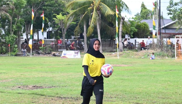Wasit Wanita Turnamen Usia Dini HUT ke-12 Media Pos Aceh Nilai Pemain Muda Miliki Talenta