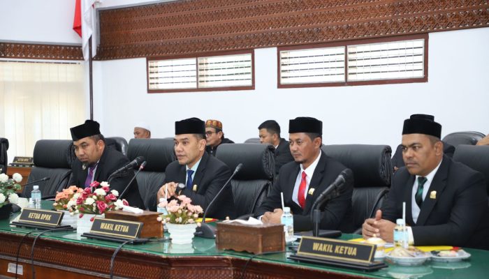 DPRK Aceh Besar Gelar Paripurna Penandatanganan Nota Kesepakatan KUA-PPAS R-APBK 2025