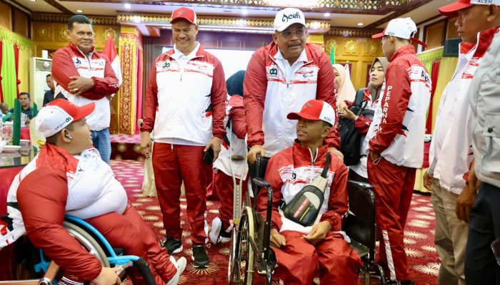 Pj Gubernur Safrizal Bakar Semangat Atlet NPCI Aceh yang akan Berlaga di Peparnas Solo