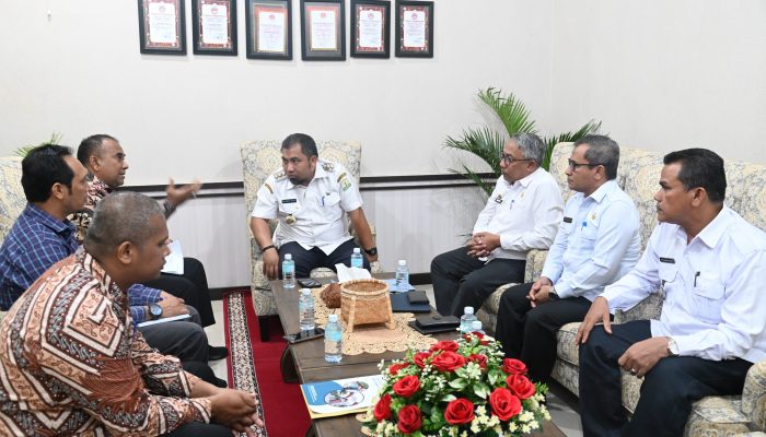 Pj Bupati Iswanto Terima Audiensi Kepala LP2M UIN Ar-Raniry Banda Aceh